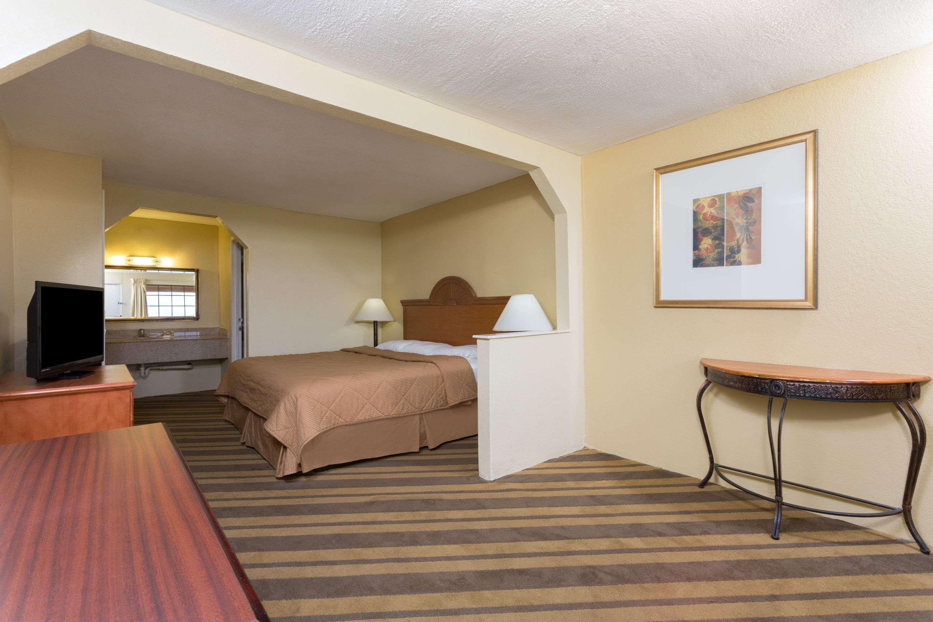 Days Inn & Suites By Wyndham Vicksburg Ngoại thất bức ảnh